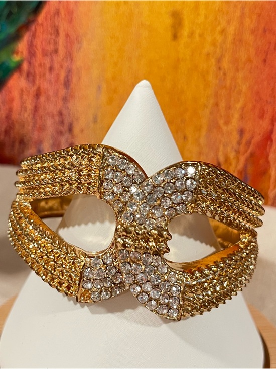 Estate Jewelry - Vtg 1980s Gold Crystal Bow Statement Bracelet